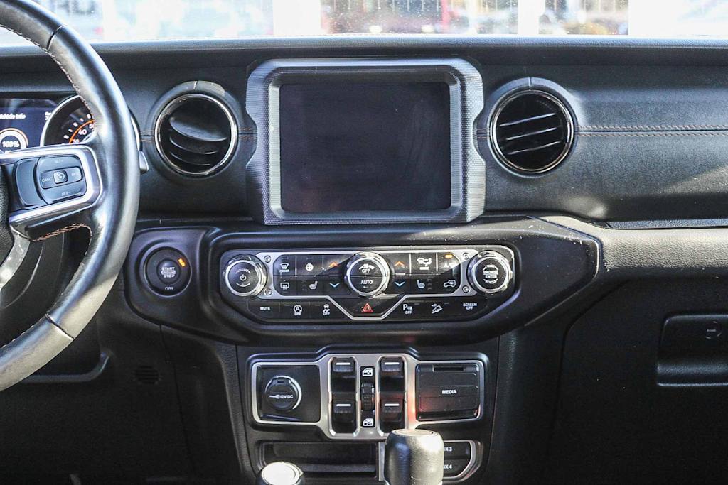 Thumbnail: 2021 Jeep Wrangler - 13