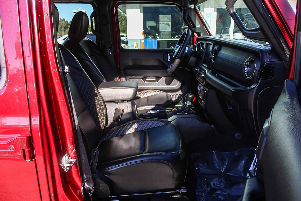 Thumbnail: 2021 Jeep Wrangler - 10