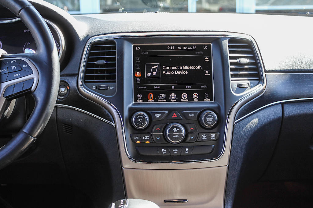Thumbnail: 2015 Jeep Grand Cherokee - 13