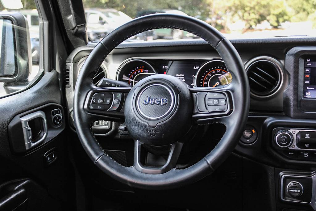 Thumbnail: 2021 Jeep Gladiator - 7