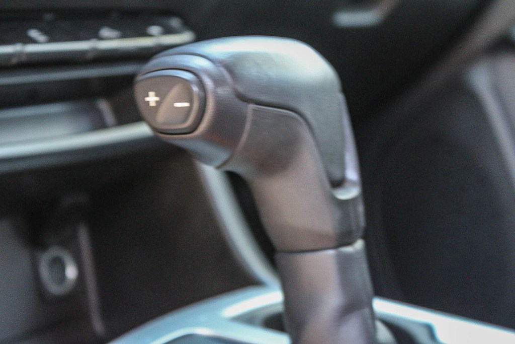 Thumbnail: 2016 Chevrolet Colorado - 23
