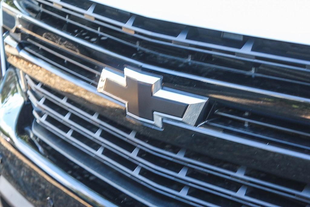 Thumbnail: 2022 Chevrolet Silverado 1500 - 3