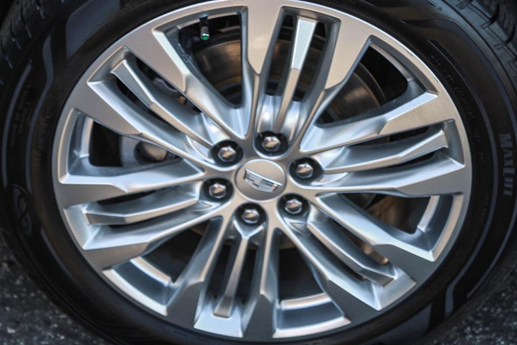Thumbnail: 2017 Cadillac XT5 - 7