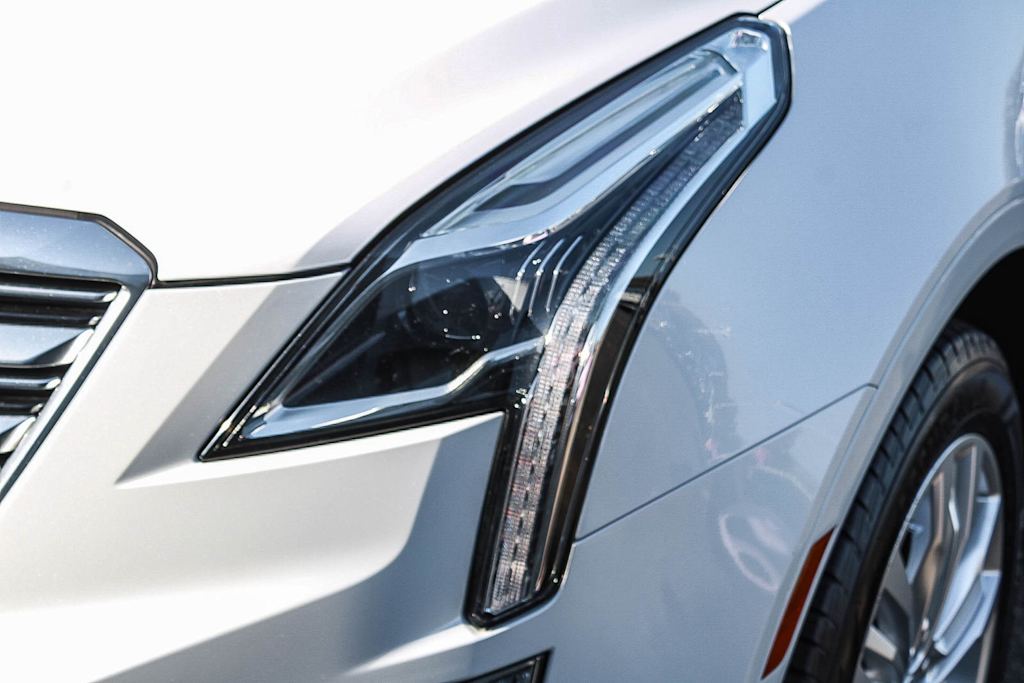 Thumbnail: 2017 Cadillac XT5 - 18