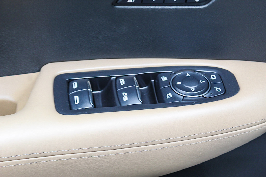 Thumbnail: 2020 Cadillac XT6 - 24