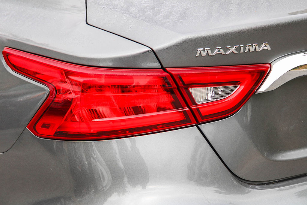 Thumbnail: 2016 Nissan Maxima - 19