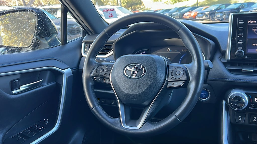 2020 Toyota RAV4 XSE 12