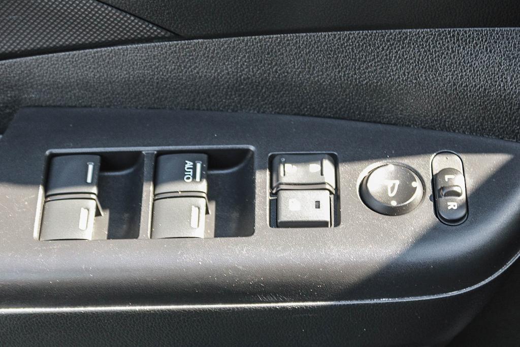 Thumbnail: 2015 Honda CR-V - 23