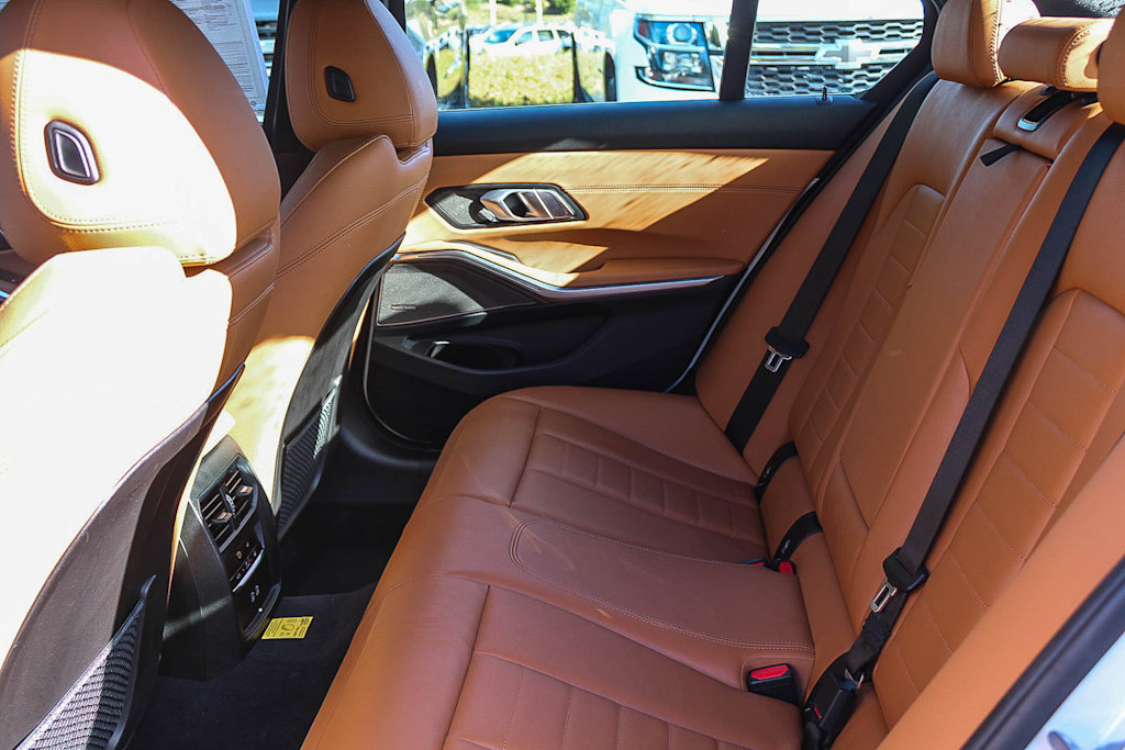Thumbnail: 2021 BMW 3 Series - 12