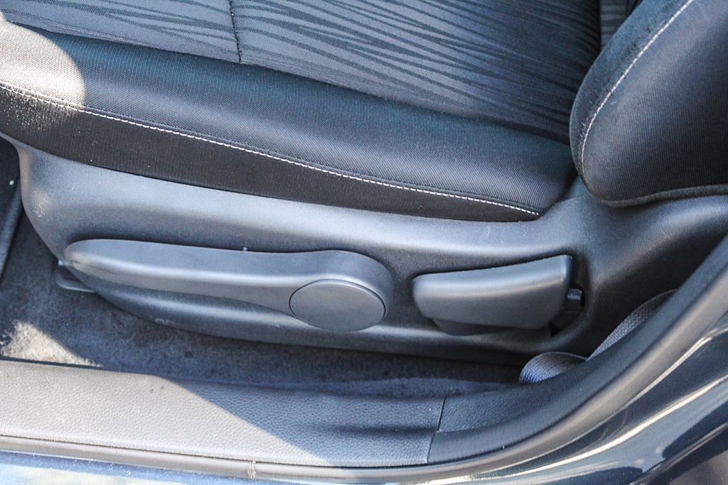 Thumbnail: 2016 Nissan Sentra - 26
