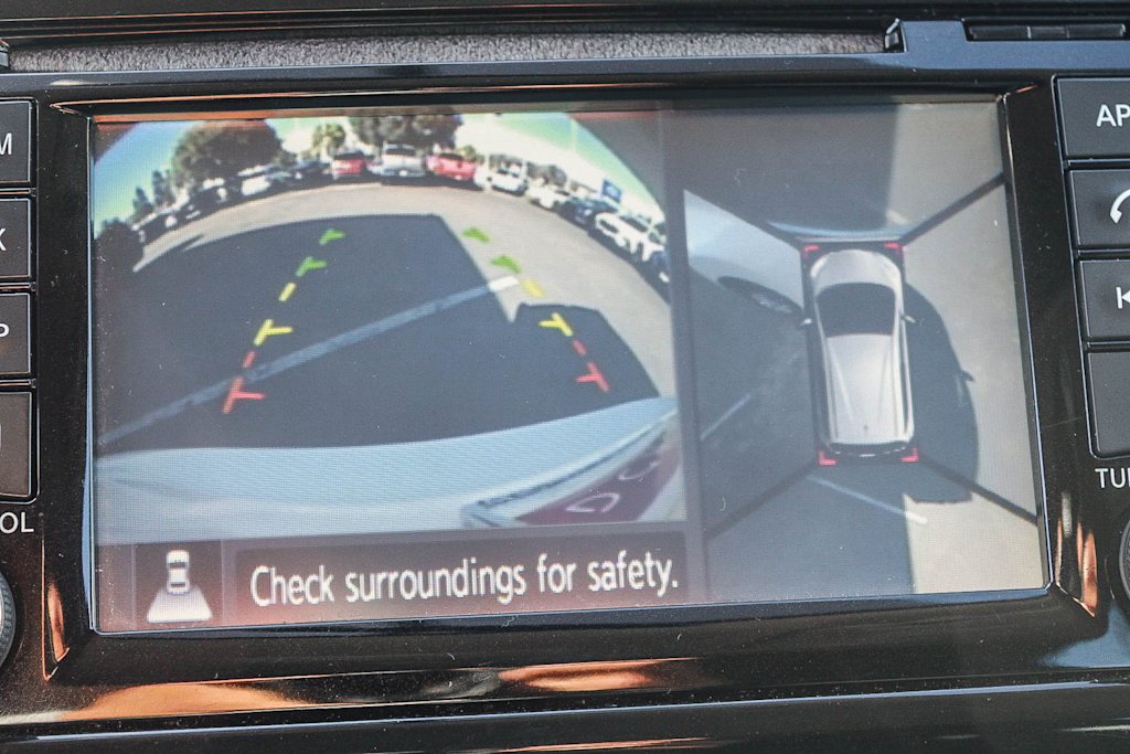 Thumbnail: 2015 Nissan Versa Note - 27