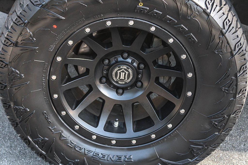 Thumbnail: 2019 Toyota Tacoma - 6