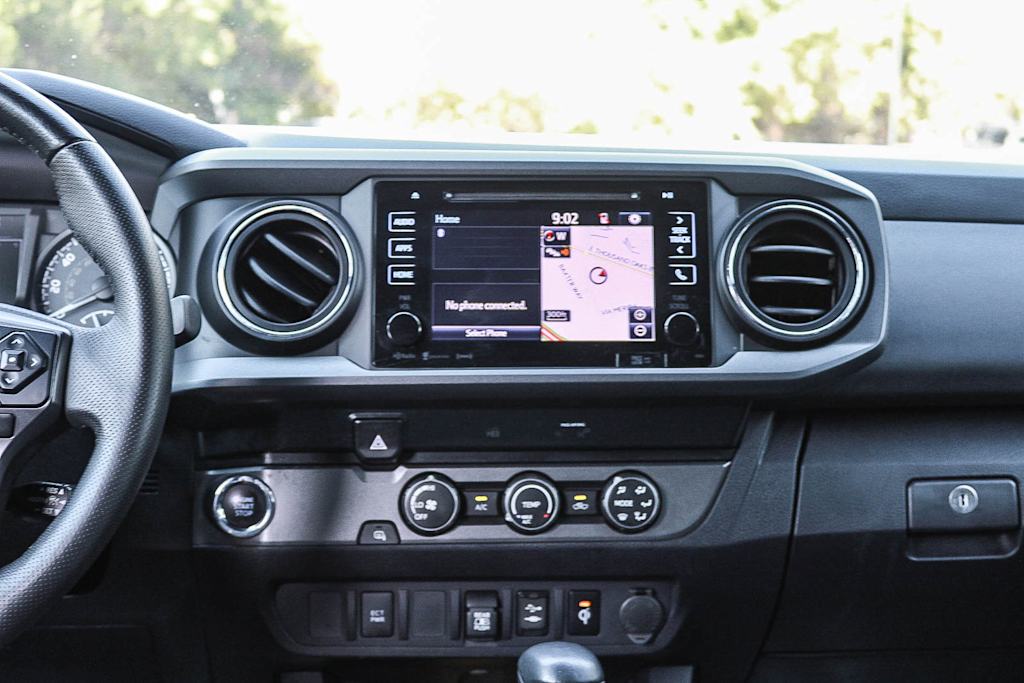 Thumbnail: 2019 Toyota Tacoma - 11