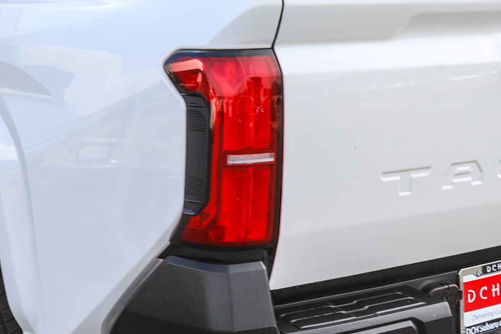 Thumbnail: 2025 Toyota Tacoma - 18