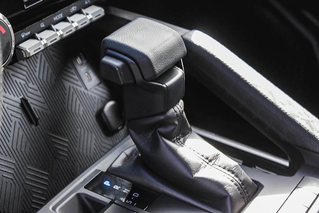 Thumbnail: 2025 Toyota Tacoma - 12