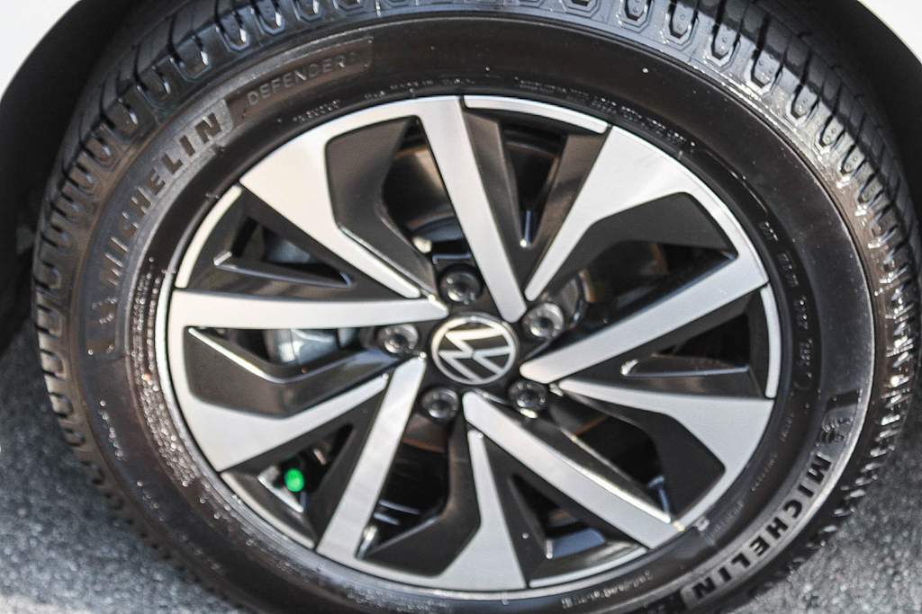 Thumbnail: 2023 Volkswagen Jetta - 7