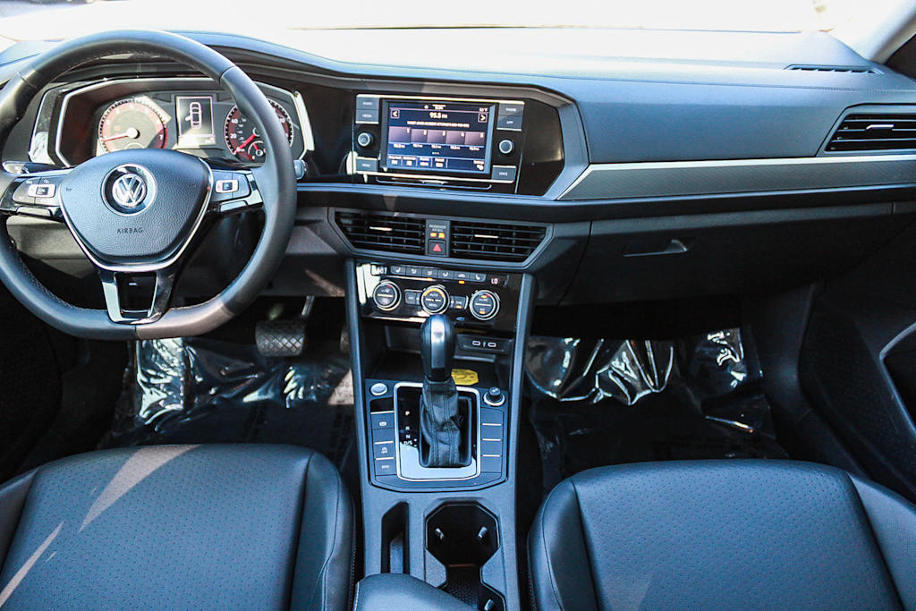 Thumbnail: 2020 Volkswagen Jetta - 2