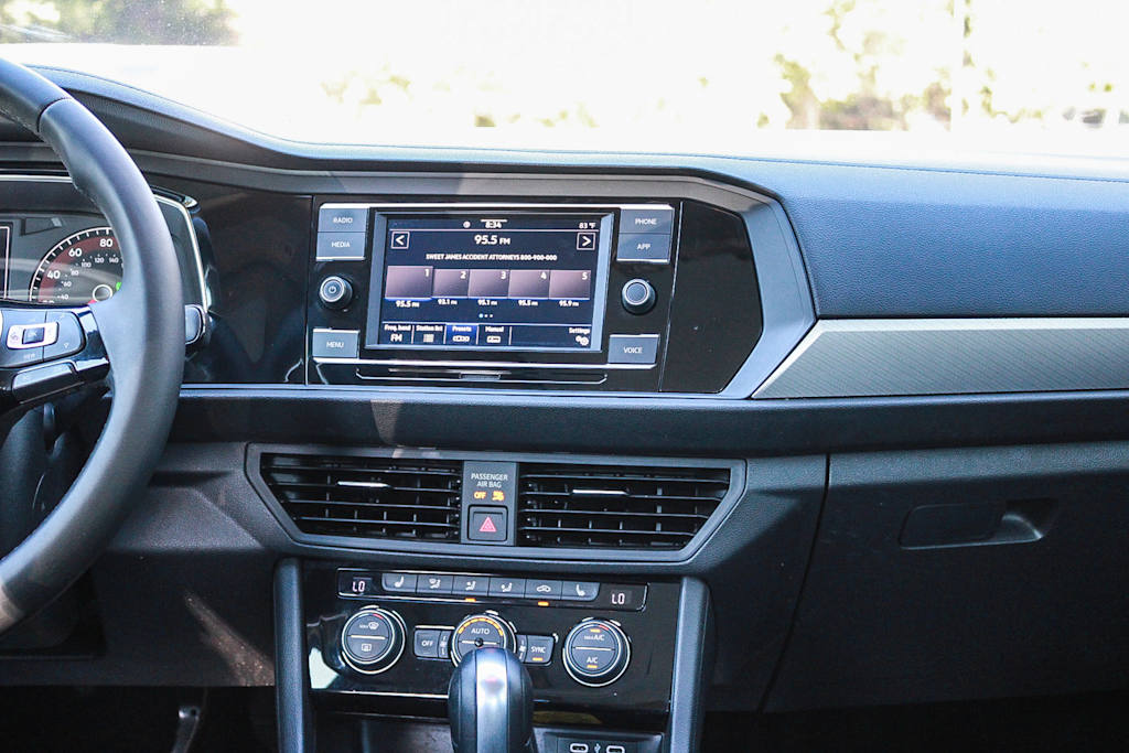 Thumbnail: 2020 Volkswagen Jetta - 13