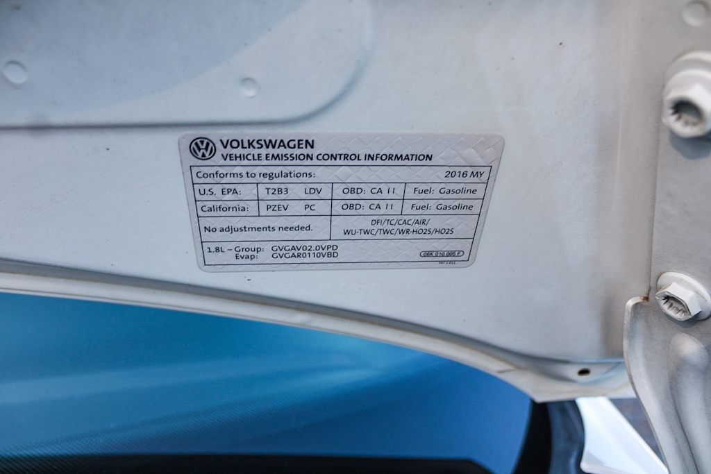 Thumbnail: 2016 Volkswagen Beetle - 15