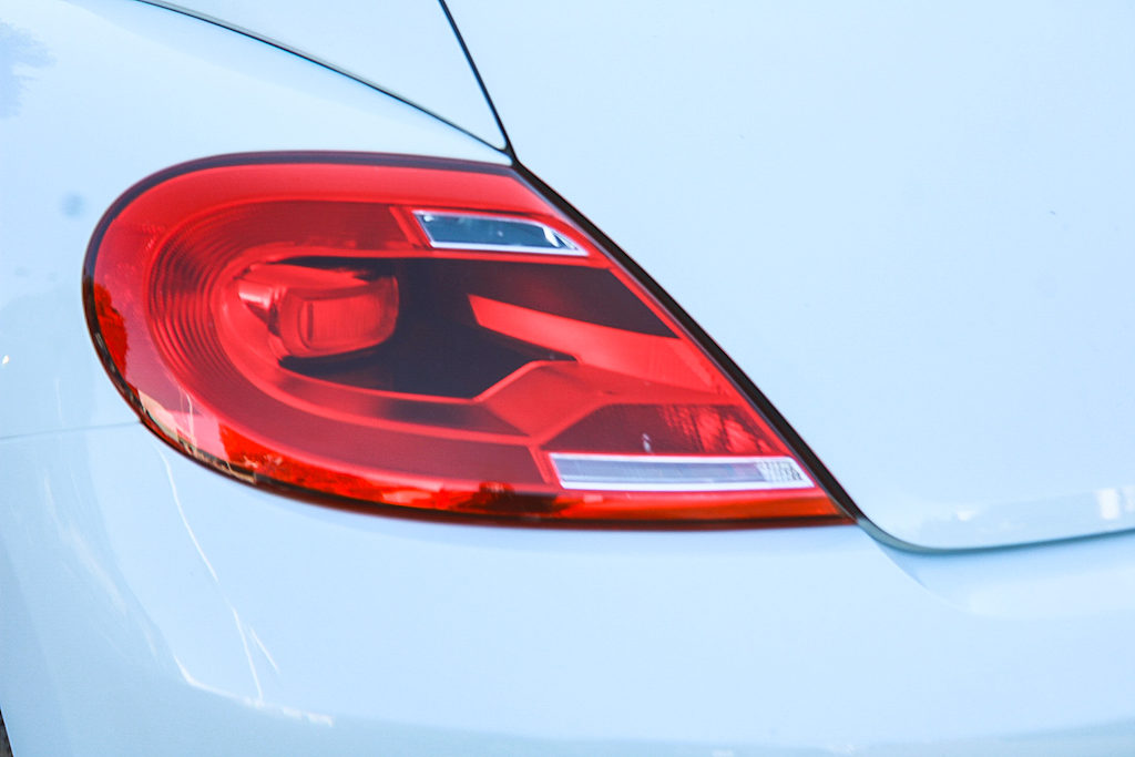 Thumbnail: 2016 Volkswagen Beetle - 18