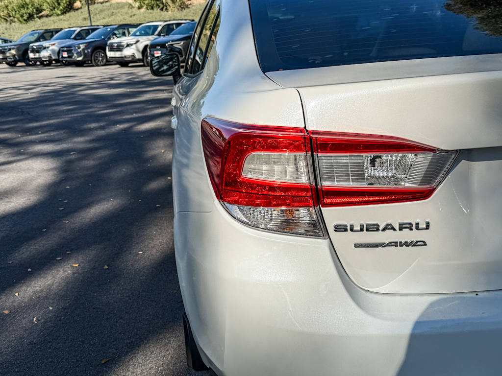 2017 Subaru Impreza Premium 6