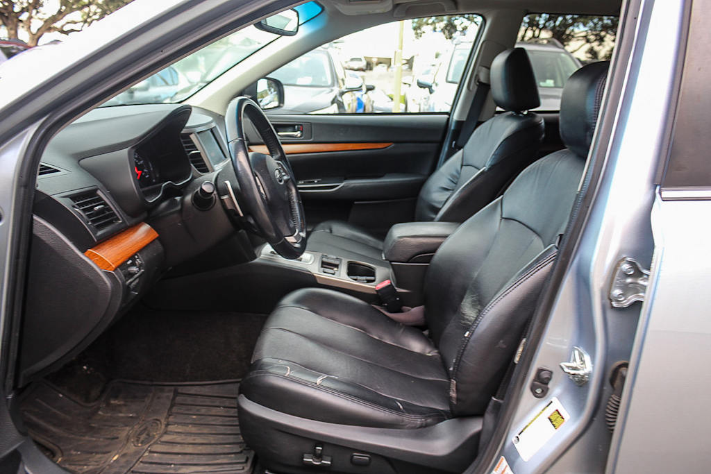 Thumbnail: 2014 Subaru Outback - 10