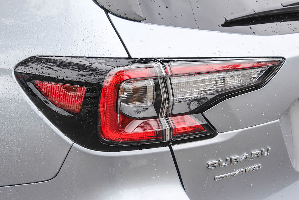 2025 Subaru Outback Premium 19