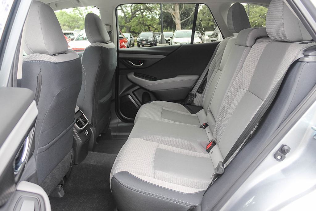2025 Subaru Outback Premium 11