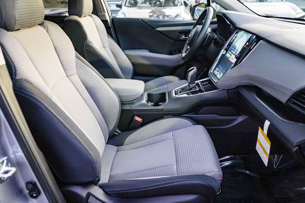 2025 Subaru Outback Premium 7