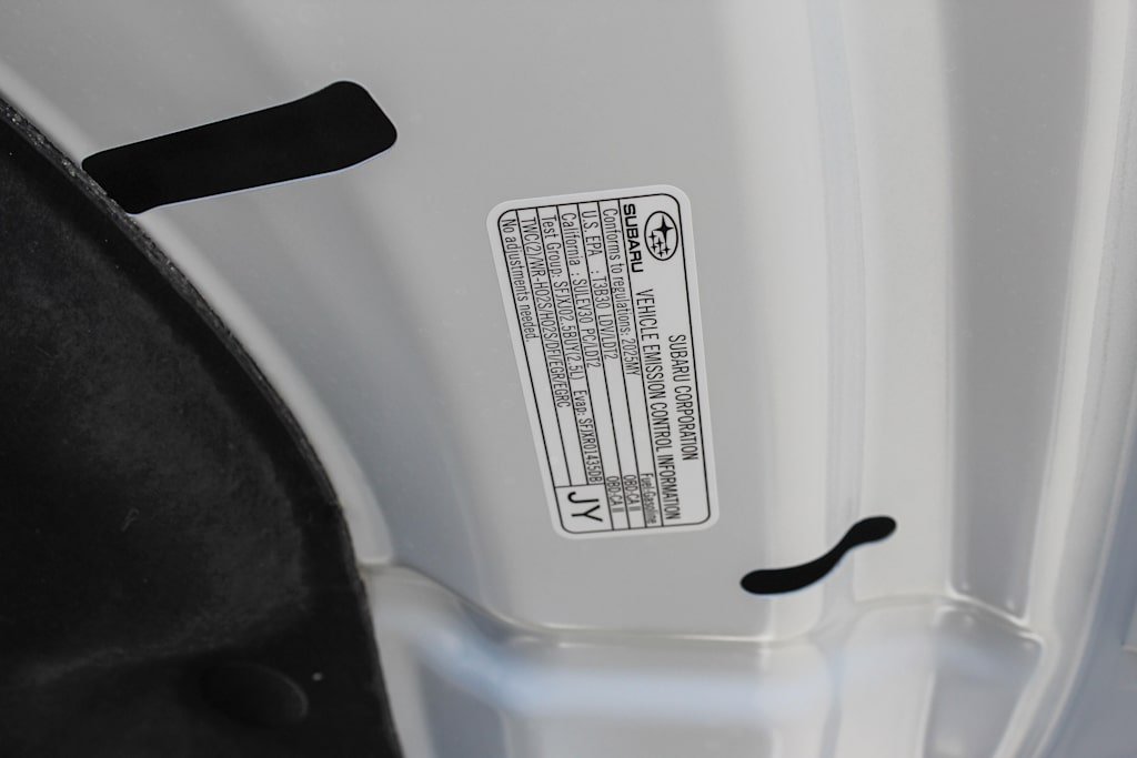 2025 Subaru Outback Premium 24