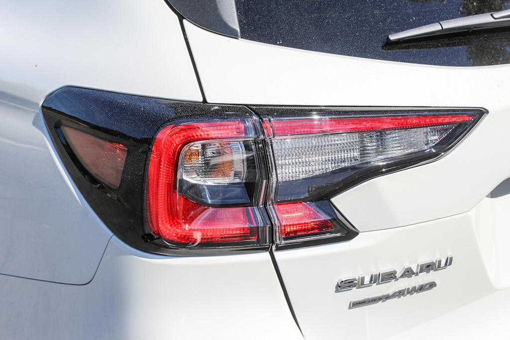 2025 Subaru Outback Premium 17