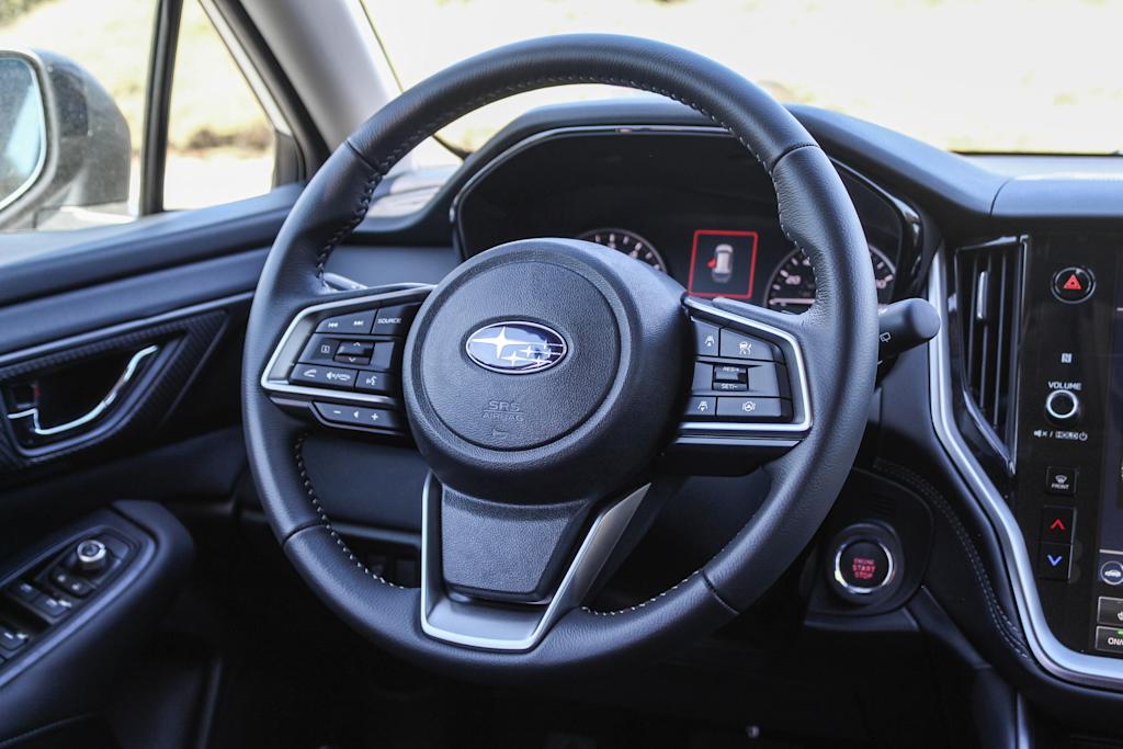 2025 Subaru Outback Premium 2