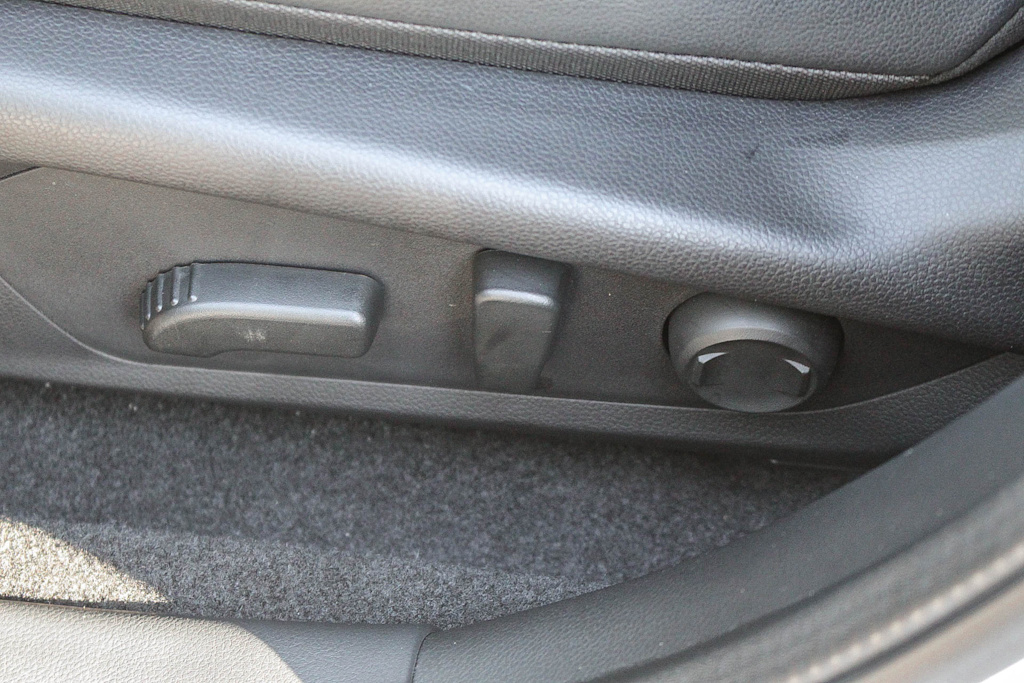 Thumbnail: 2025 Subaru Crosstrek - 25