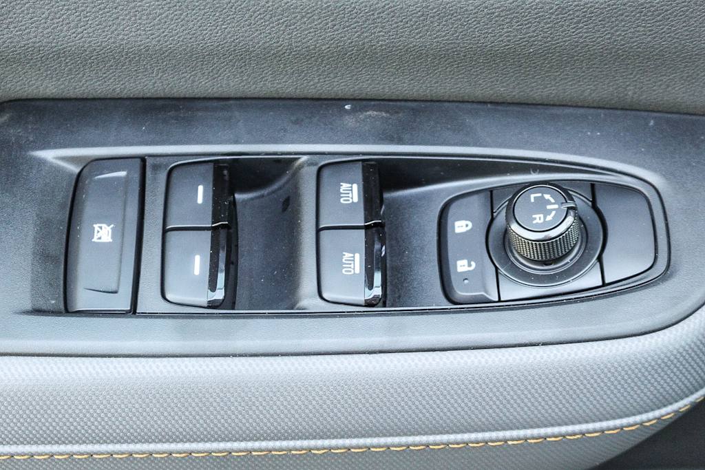 Thumbnail: 2026 Subaru Forester - 23