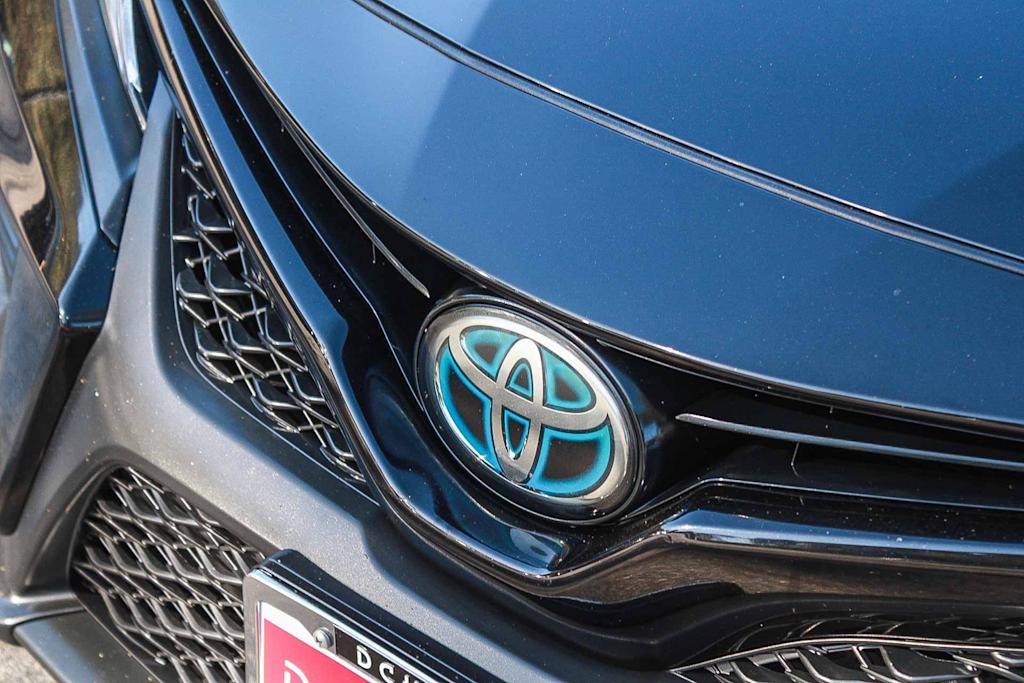 Thumbnail: 2020 Toyota Camry - 6