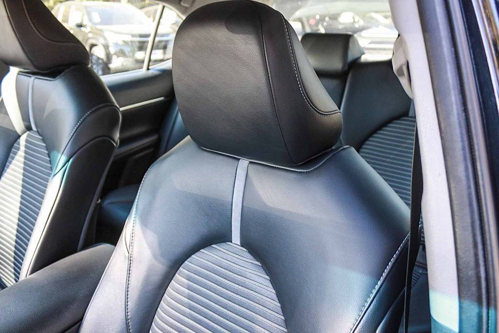 Thumbnail: 2020 Toyota Camry - 28