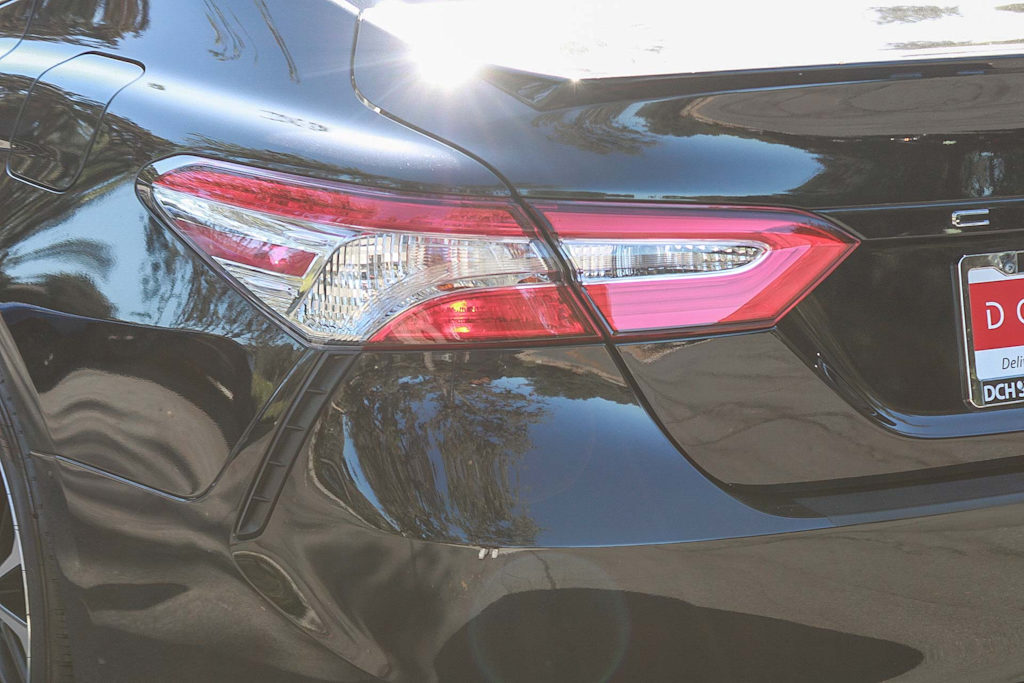 Thumbnail: 2020 Toyota Camry - 21