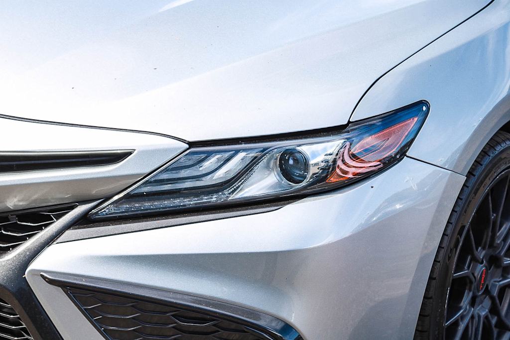 Thumbnail: 2021 Toyota Camry - 21