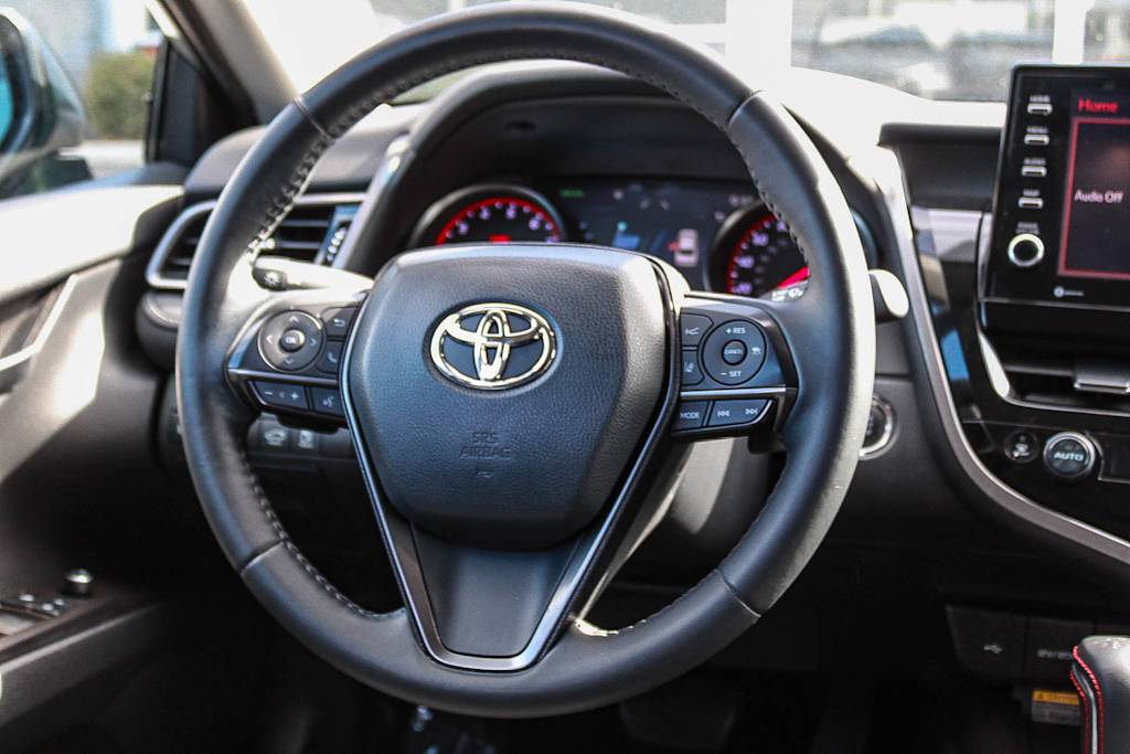 Thumbnail: 2021 Toyota Camry - 9