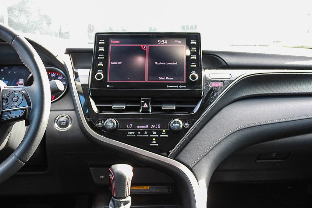 Thumbnail: 2021 Toyota Camry - 13