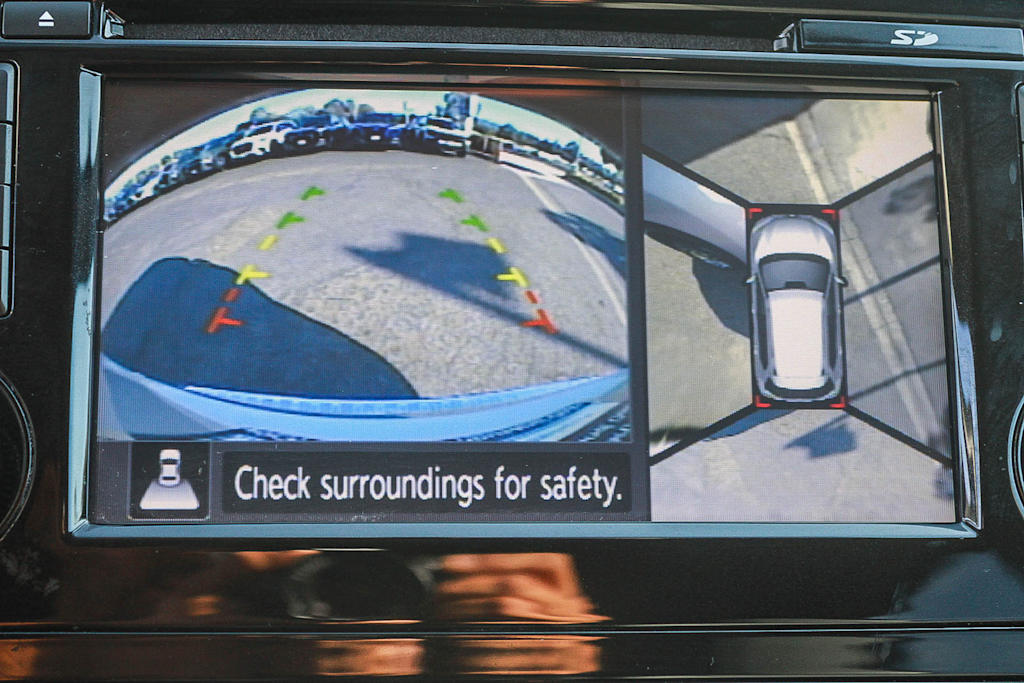 Thumbnail: 2014 Nissan Rogue - 26