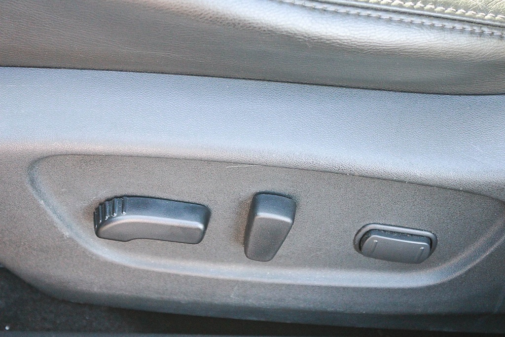 Thumbnail: 2014 Nissan Rogue - 24