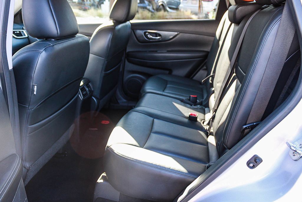 Thumbnail: 2014 Nissan Rogue - 12