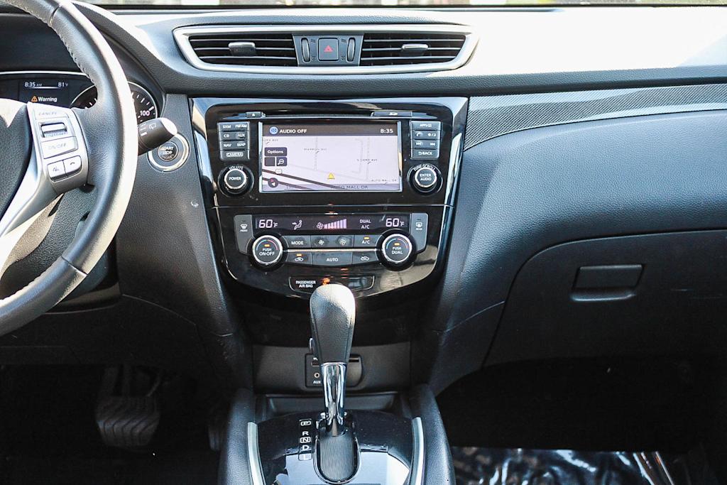 Thumbnail: 2014 Nissan Rogue - 9