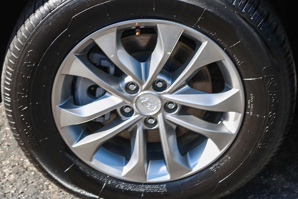 Thumbnail: 2020 Hyundai Santa Fe - 7
