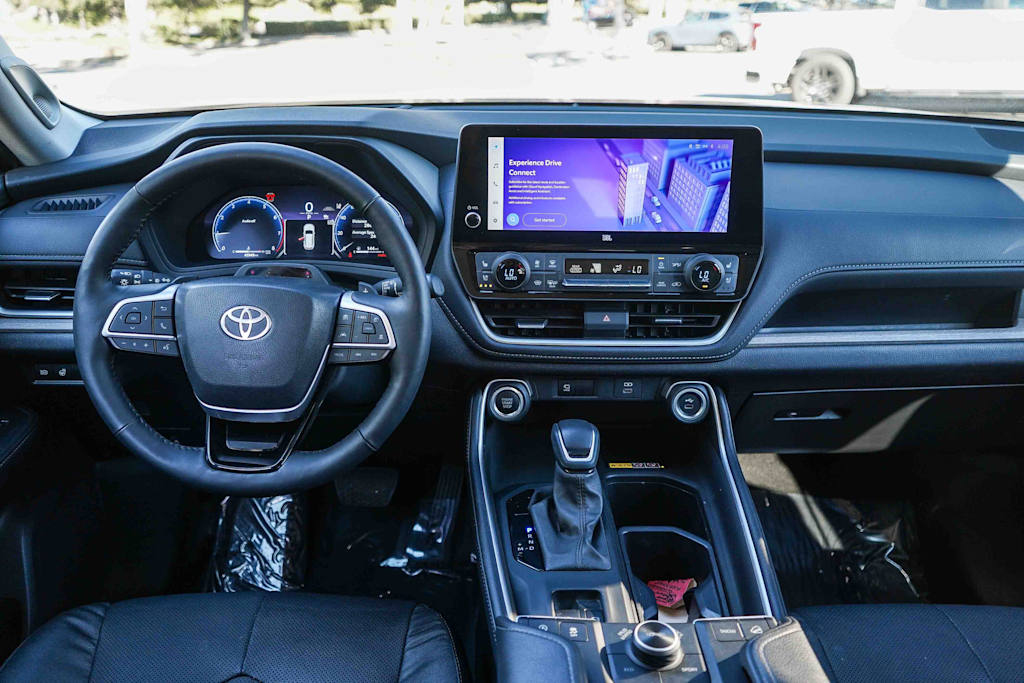 Thumbnail: 2024 Toyota Grand Highlander - 2