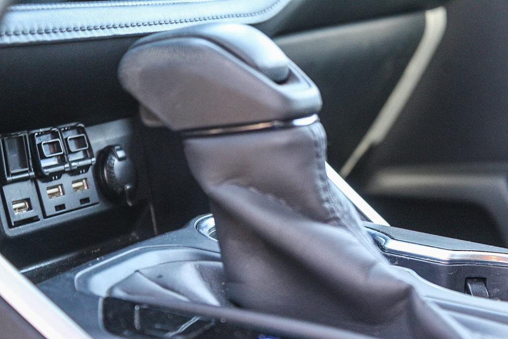 Thumbnail: 2020 Toyota Highlander - 25