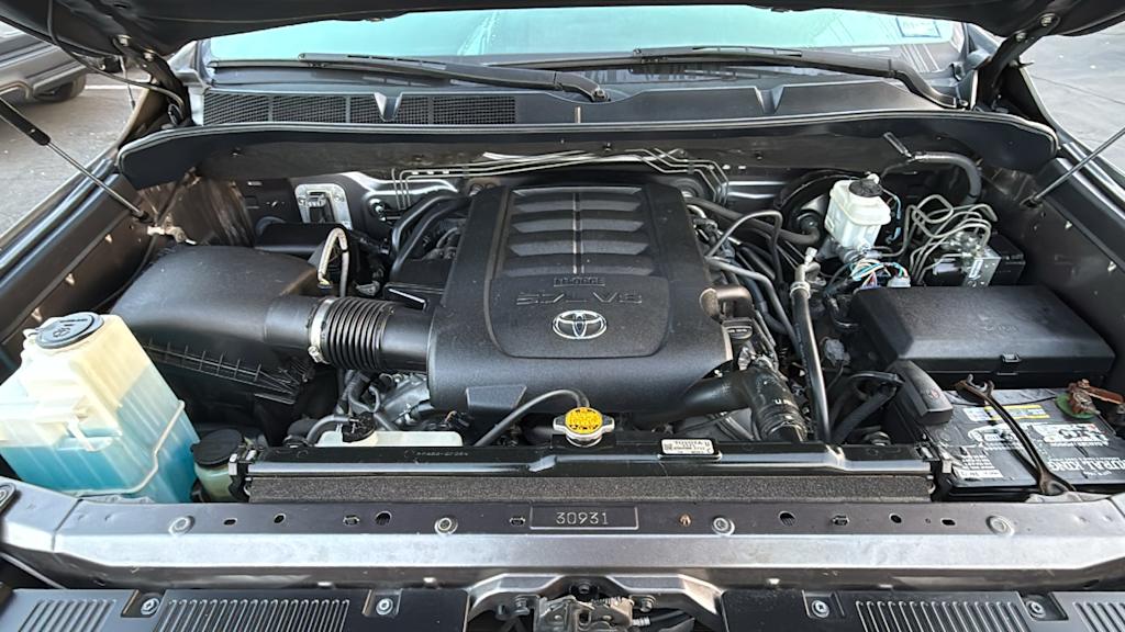 2015 Toyota Tundra SR5 8