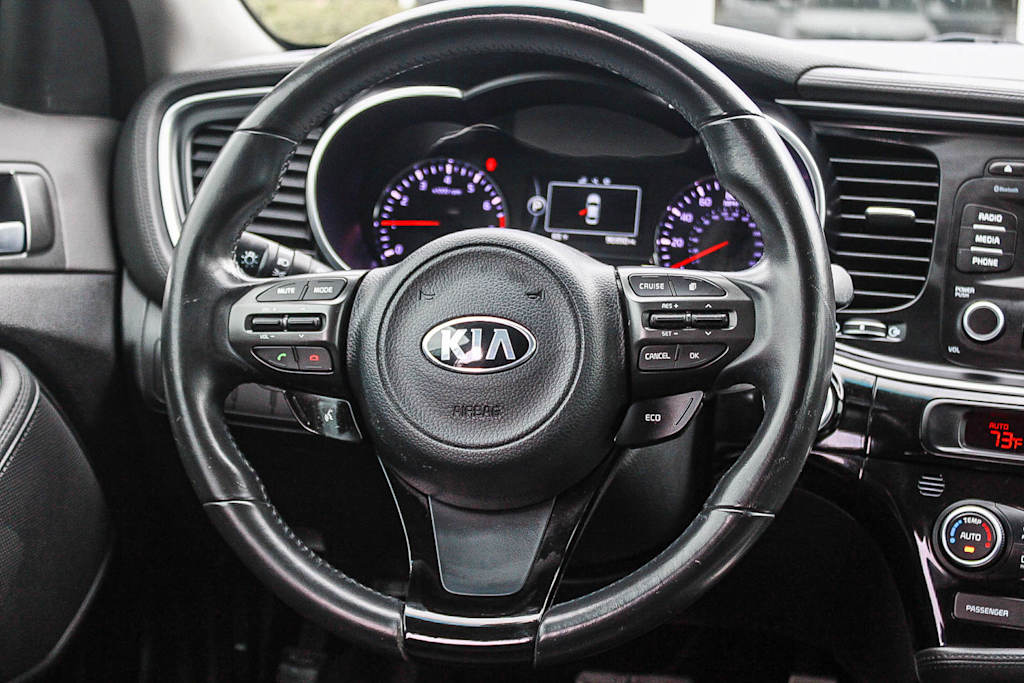 Thumbnail: 2014 Kia Optima - 9