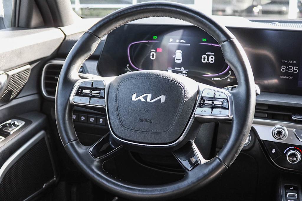Thumbnail: 2023 Kia Telluride - 9